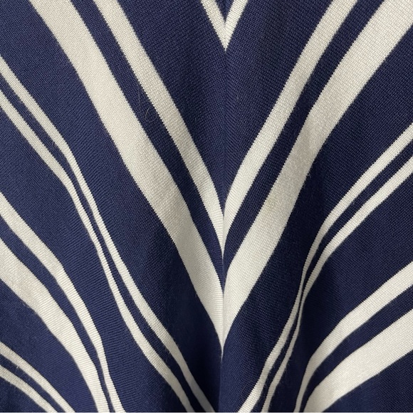 Lane Bryant Sweater 14 16 Blue Whit Chevron Stripes Dolman Sleeves - Picture 2 of 6